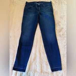 Women’s Size 30 Joe’s Jeans Flawless The Icon Mid-Rise Skinny Ankle Split Hem